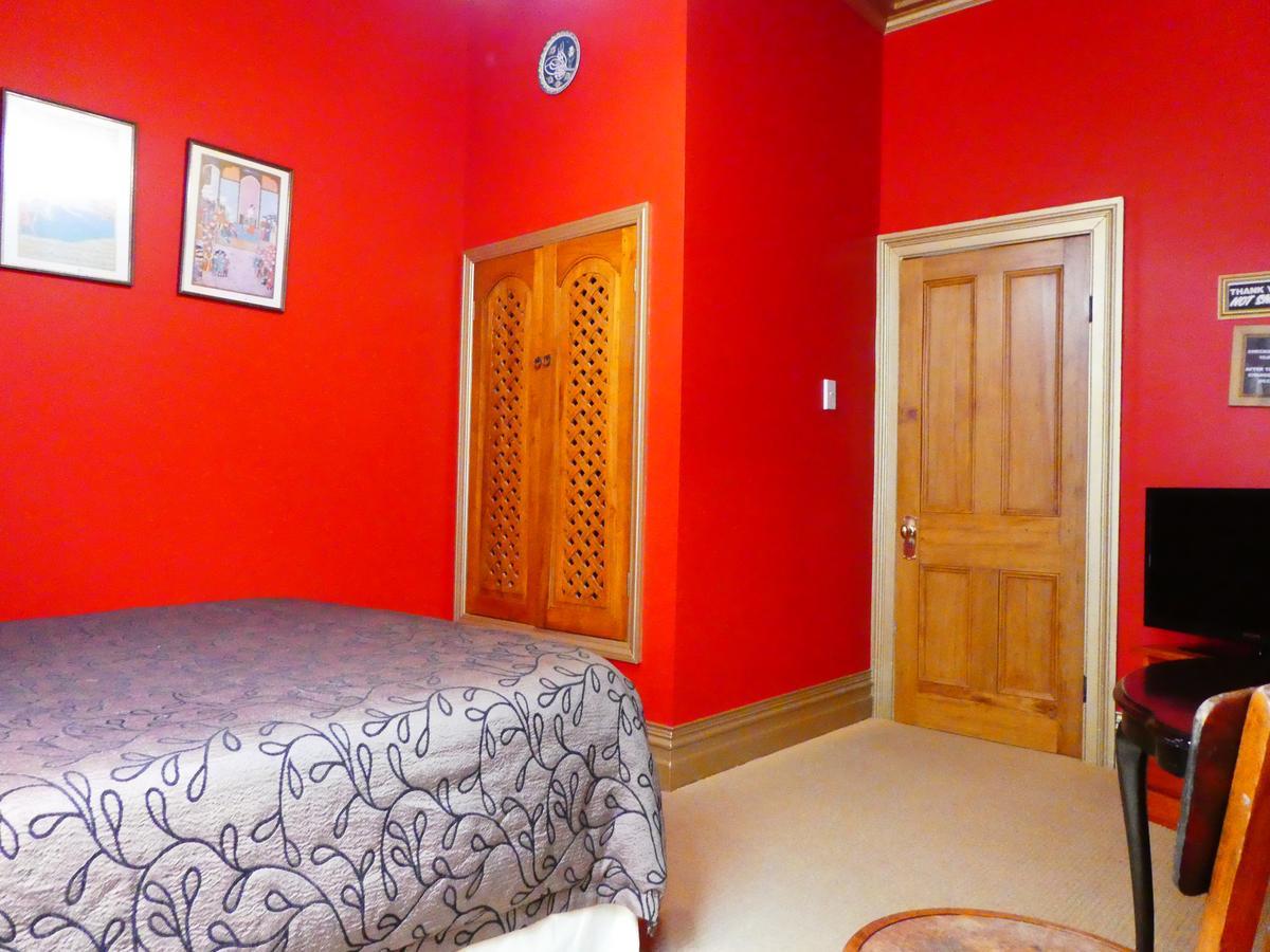 Sea Breeze Hotel เนเปียร์ ภายนอก รูปภาพ